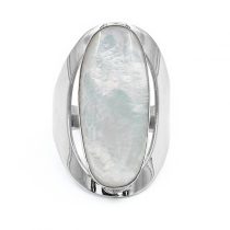 Ezüst gyöngyház betétes gyűrű "12x27"
