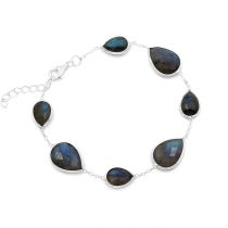 Ezüst labradorit köves karlánc "15x11"